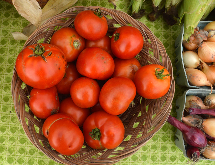 Seventh Year At Bluffton Farmers' Market For B & L Produce Farm ...