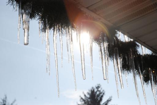 1-10-10 Bluffton icicles