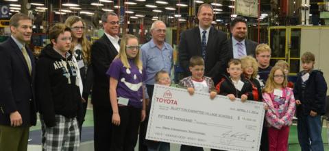 $15,000 DTR-Toyota donation to schools